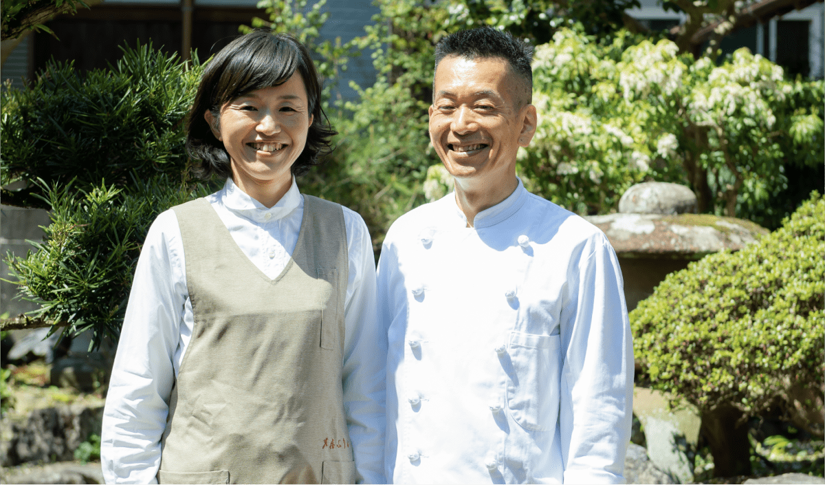 おかみ　藤岡亜樹子